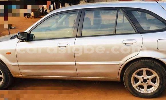 Acheter Occasion Voiture Mazda 323 Gris à Lomé, Togo Acheter Occasion Voiture Mazda 323 Gris à Lomé, Togo