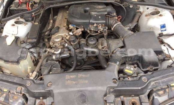 Acheter Occasion Voiture BMW E46 Gris à Lomé, Togo Acheter Occasion Voiture BMW E46 Gris à Lomé, Togo