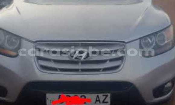 Buy Used Hyundai Santa Fe Silver Car in Lome in Togo Buy Used Hyundai Santa Fe Silver Car in Lome in Togo
