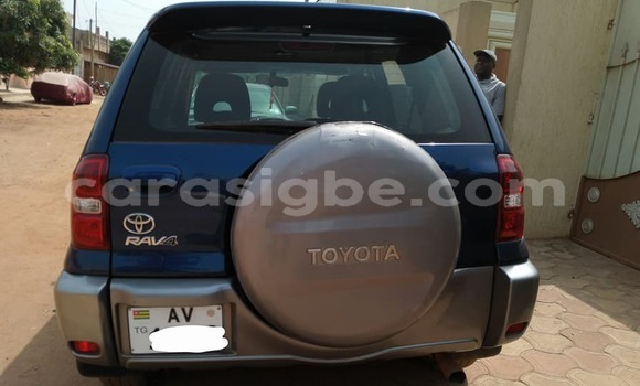 Buy Used Toyota RAV4 Blue Car in Lome in Togo Buy Used Toyota RAV4 Blue Car in Lome in Togo