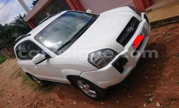 Buy Used Hyundai Tucson White Car in Lome in Togo Buy Used Hyundai Tucson White Car in Lome in Togo