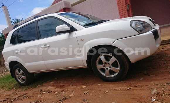 Buy Used Hyundai Tucson White Car in Lome in Togo Buy Used Hyundai Tucson White Car in Lome in Togo