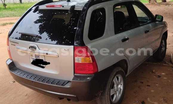 Acheter Occasion Voiture Kia Sportage Gris à Lomé, Togo Acheter Occasion Voiture Kia Sportage Gris à Lomé, Togo
