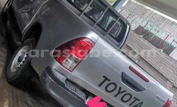 Acheter Occasion Voiture Toyota Hilux Gris à Lomé, Maritime Acheter Occasion Voiture Toyota Hilux Gris à Lomé, Maritime