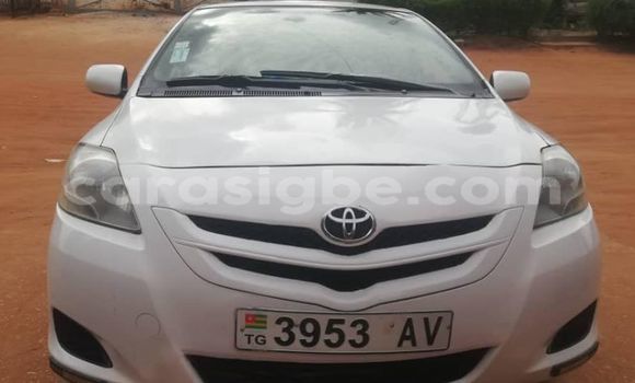 Acheter Occasion Voiture Toyota Yaris Blanc à Lomé, Togo Acheter Occasion Voiture Toyota Yaris Blanc à Lomé, Togo