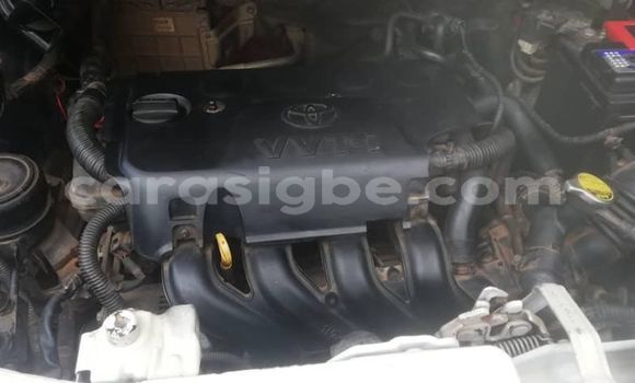 Acheter Occasion Voiture Toyota Yaris Blanc à Lomé, Togo Acheter Occasion Voiture Toyota Yaris Blanc à Lomé, Togo