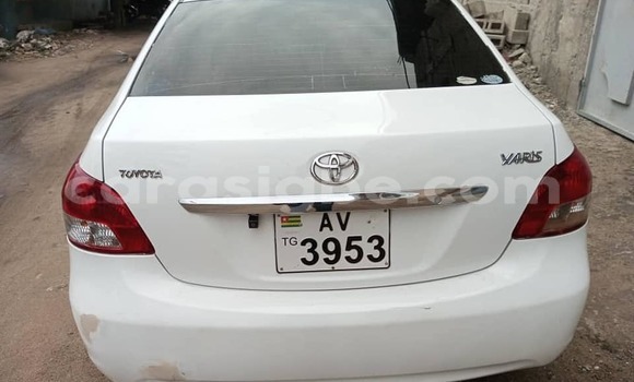 Acheter Occasion Voiture Toyota Yaris Blanc à Lomé, Togo Acheter Occasion Voiture Toyota Yaris Blanc à Lomé, Togo