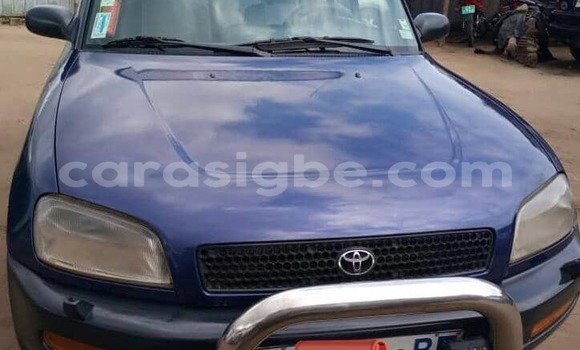Acheter Occasion Voiture Toyota RAV4 Bleu à Lomé, Togo Acheter Occasion Voiture Toyota RAV4 Bleu à Lomé, Togo