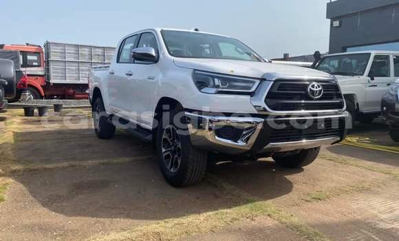Acheter Neuf Voiture Toyota Hilux Blanc à Lomé, Togo Acheter Neuf Voiture Toyota Hilux Blanc à Lomé, Togo