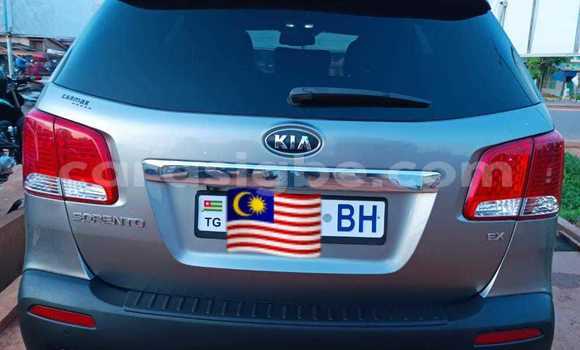 Acheter Occasion Voiture Kia Sorento Gris à Lomé, Togo Acheter Occasion Voiture Kia Sorento Gris à Lomé, Togo