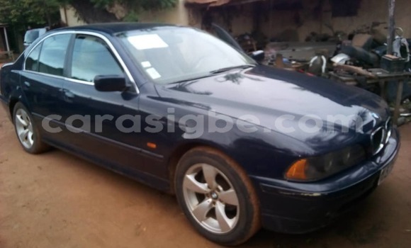 Acheter Occasion Voiture BMW E30 Noir à Lomé, Togo Acheter Occasion Voiture BMW E30 Noir à Lomé, Togo