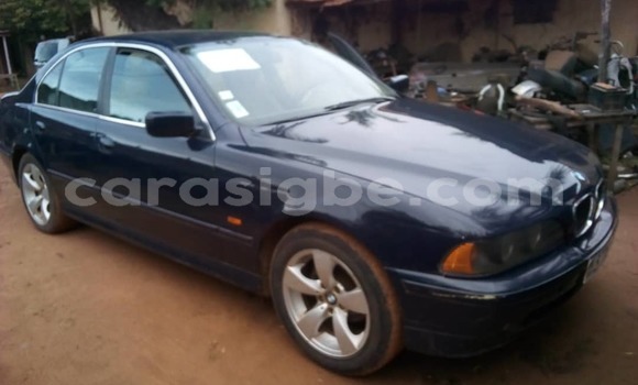 Acheter Occasion Voiture BMW E30 Noir à Lomé, Togo Acheter Occasion Voiture BMW E30 Noir à Lomé, Togo