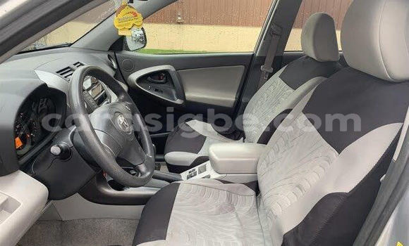 Buy Import Toyota RAV4 Silver Car in Xédranawoe in Togo Buy Import Toyota RAV4 Silver Car in Xédranawoe in Togo