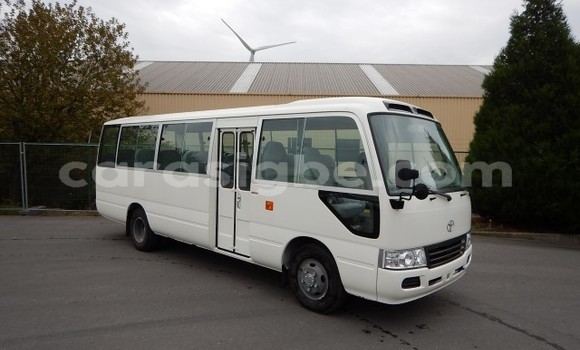 Acheter Import Utilitaire Toyota LITEACE Blanc à Kpessi, Plateaux