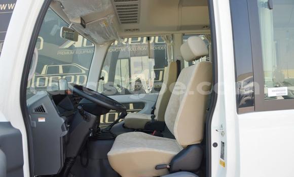 Acheter Import Utilitaire Toyota LITEACE Blanc à Kpessi, Plateaux Acheter Import Utilitaire Toyota LITEACE Blanc à Kpessi, Plateaux