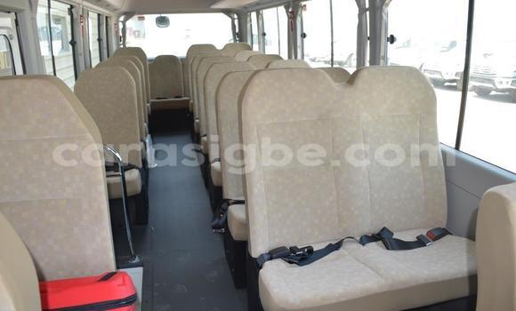 Acheter Import Utilitaire Toyota LITEACE Blanc à Kpessi, Plateaux Acheter Import Utilitaire Toyota LITEACE Blanc à Kpessi, Plateaux