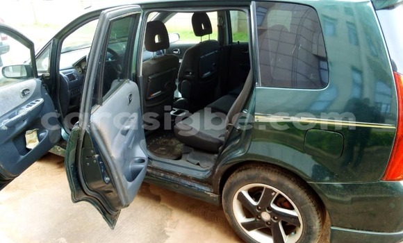 Buy Used Mazda Premacy Green Car in Lome in Togo Buy Used Mazda Premacy Green Car in Lome in Togo