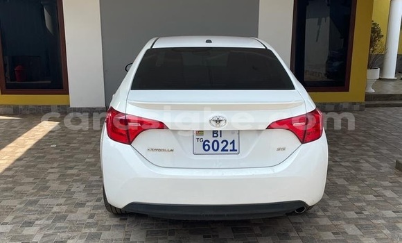 Acheter Neuf Voiture Toyota Corolla Blanc à Lomé, Togo