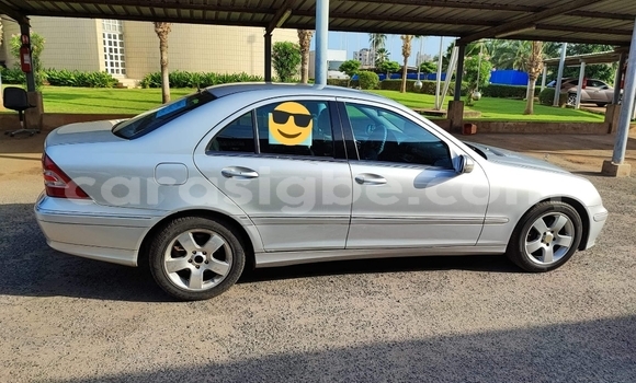 Acheter Occasion Voiture Mercedes-Benz C180 COUPE Gris à Lomé, Togo Acheter Occasion Voiture Mercedes-Benz C180 COUPE Gris à Lomé, Togo