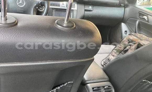 Acheter Occasion Voiture Mercedes-Benz C180 COUPE Gris à Lomé, Togo Acheter Occasion Voiture Mercedes-Benz C180 COUPE Gris à Lomé, Togo