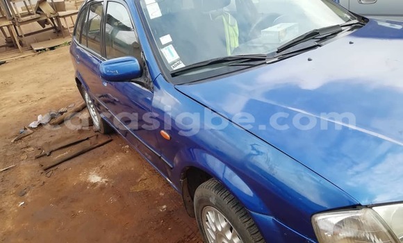 Acheter Occasion Voiture Mazda 323 Bleu à Lomé, Togo Acheter Occasion Voiture Mazda 323 Bleu à Lomé, Togo