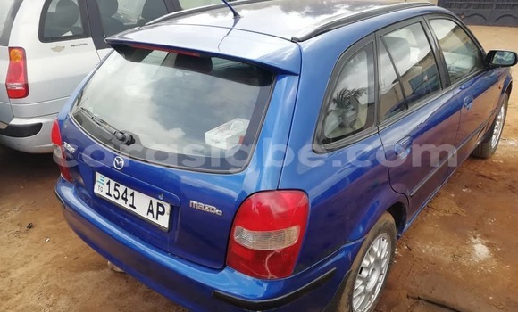 Acheter Occasion Voiture Mazda 323 Bleu à Lomé, Togo Acheter Occasion Voiture Mazda 323 Bleu à Lomé, Togo
