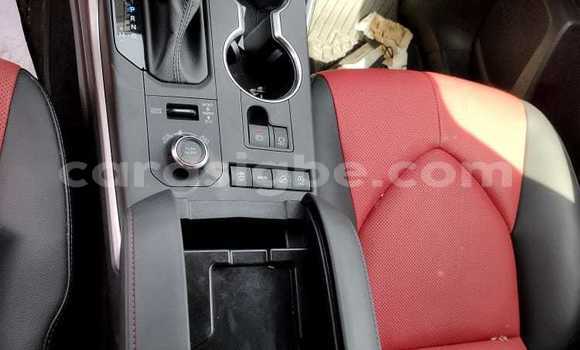 Acheter Occasion Voiture Toyota Highlander Blanc à Lomé, Togo Acheter Occasion Voiture Toyota Highlander Blanc à Lomé, Togo