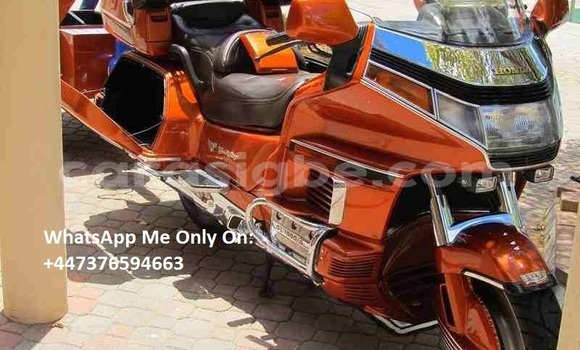 Buy Used Honda GOLD WING Red Bike in Lome in Togo Buy Used Honda GOLD WING Red Bike in Lome in Togo