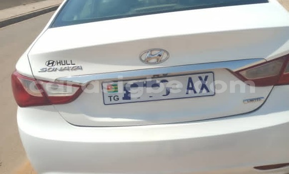 Buy Used Hyundai Sonata White Car in Lome in Maritime Buy Used Hyundai Sonata White Car in Lome in Maritime