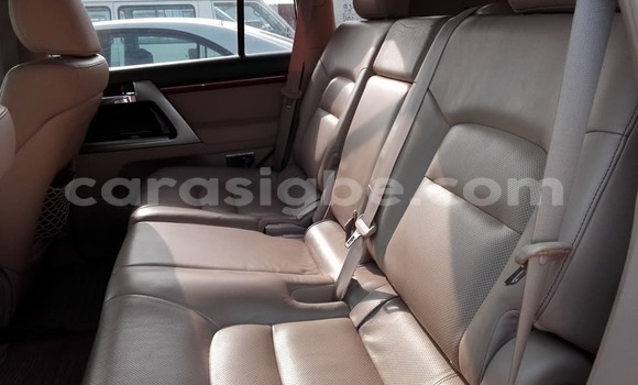 Buy Used Toyota Land Cruiser Black Car in Lome in Togo Buy Used Toyota Land Cruiser Black Car in Lome in Togo