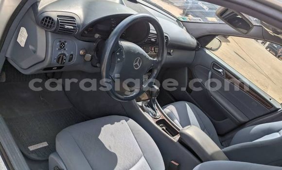Acheter Occasion Voiture Mercedes‒Benz C–Class Gris à Lomé, Togo Acheter Occasion Voiture Mercedes‒Benz C–Class Gris à Lomé, Togo