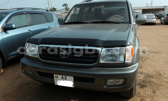 Buy Used Toyota Land Cruiser Black Car in Lome in Togo Buy Used Toyota Land Cruiser Black Car in Lome in Togo