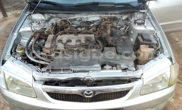 Acheter Occasion Voiture Mazda 323 Gris à Lomé, Togo Acheter Occasion Voiture Mazda 323 Gris à Lomé, Togo