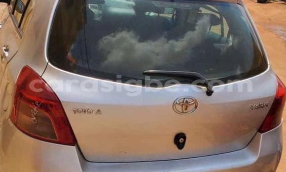 Acheter Occasion Voiture Toyota Yaris Gris à Lomé, Togo Acheter Occasion Voiture Toyota Yaris Gris à Lomé, Togo
