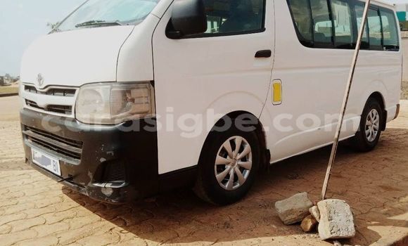Acheter Occasion Voiture Toyota Hiace Blanc à Lomé, Togo Acheter Occasion Voiture Toyota Hiace Blanc à Lomé, Togo