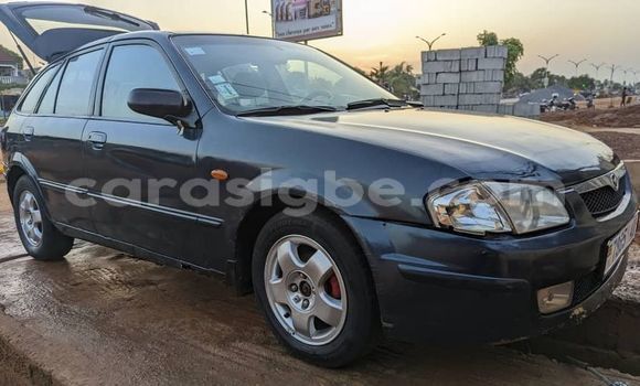 Acheter Occasion Voiture Mazda 323 Bleu à Lomé, Togo Acheter Occasion Voiture Mazda 323 Bleu à Lomé, Togo
