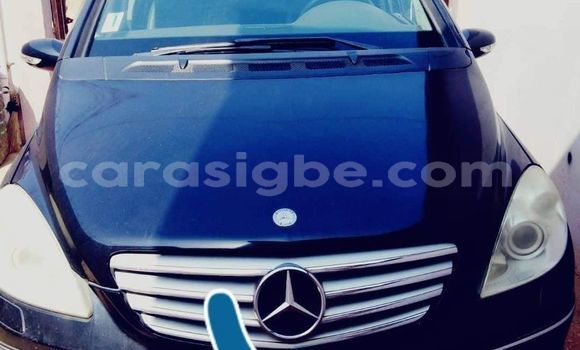 Acheter Occasion Voiture Mercedes‒Benz B-klasse Noir à Lomé, Togo Acheter Occasion Voiture Mercedes‒Benz B-klasse Noir à Lomé, Togo