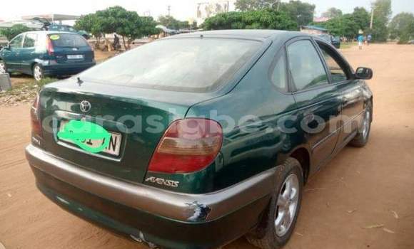 Acheter Occasion Voiture Toyota Avensis Vert à Lomé, Togo Acheter Occasion Voiture Toyota Avensis Vert à Lomé, Togo