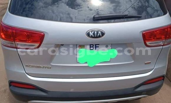 Acheter Occasion Voiture Kia Sorento Gris à Lomé, Togo Acheter Occasion Voiture Kia Sorento Gris à Lomé, Togo