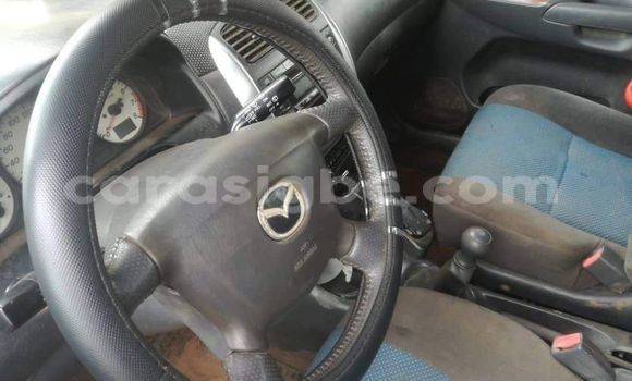 Acheter Occasion Voiture Mazda Mazda Premacy Bleu à Lomé, Togo Acheter Occasion Voiture Mazda Mazda Premacy Bleu à Lomé, Togo