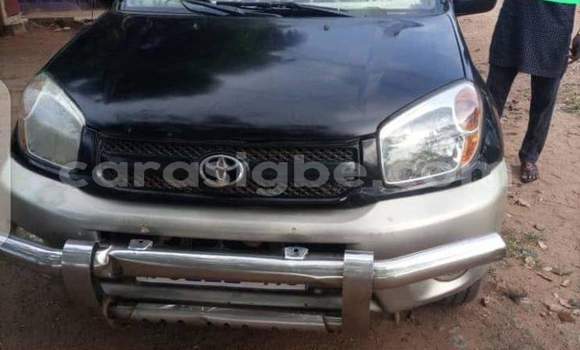 Acheter Occasion Voiture Toyota RAV4 Noir à Lomé, Togo Acheter Occasion Voiture Toyota RAV4 Noir à Lomé, Togo