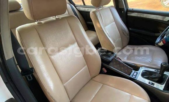Acheter Occasion Voiture BMW E46 Blanc à Lomé, Togo Acheter Occasion Voiture BMW E46 Blanc à Lomé, Togo