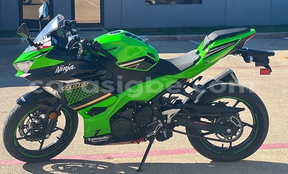 Buy Used Kawasaki Ninja Green Bike in Lome in Togo Buy Used Kawasaki Ninja Green Bike in Lome in Togo