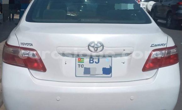 Buy Used Toyota Camry White Car in Lome in Togo Buy Used Toyota Camry White Car in Lome in Togo