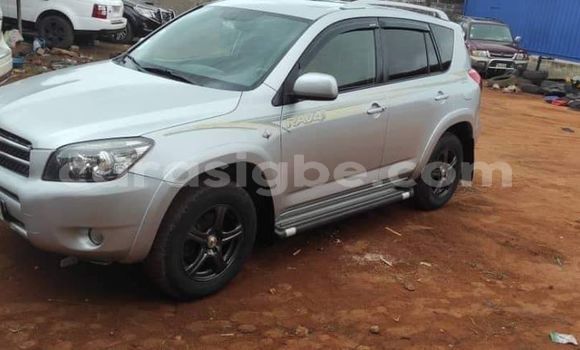 Buy Used Toyota RAV4 Silver Car in Lome in Togo Buy Used Toyota RAV4 Silver Car in Lome in Togo