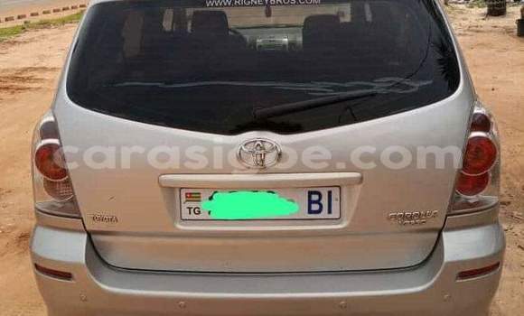 Buy Used Toyota Corolla Verso Brown Car in Lome in Togo Buy Used Toyota Corolla Verso Brown Car in Lome in Togo