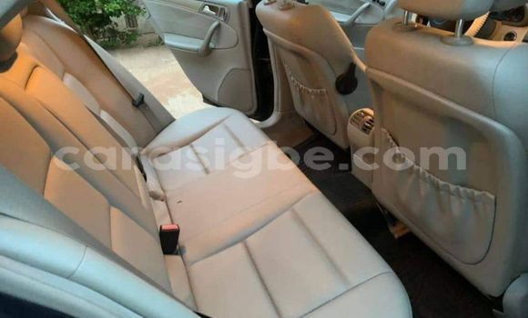 Buy Used Mercedes‒Benz C–Class Blue Car in Lome in Togo Buy Used Mercedes‒Benz C–Class Blue Car in Lome in Togo