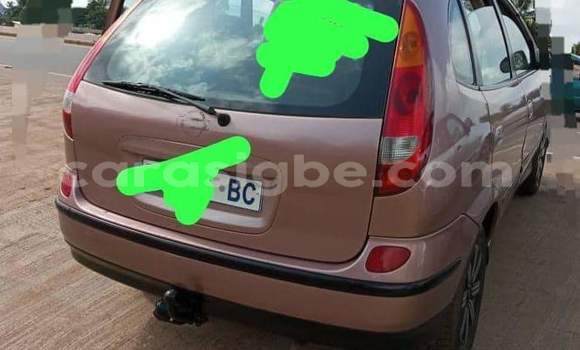Buy Used Nissan Almera Brown Car in Lome in Togo Buy Used Nissan Almera Brown Car in Lome in Togo