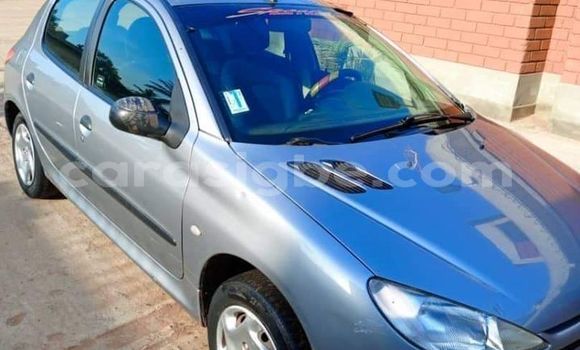 Buy Used Peugeot 206 Silver Car in Lome in Togo Buy Used Peugeot 206 Silver Car in Lome in Togo