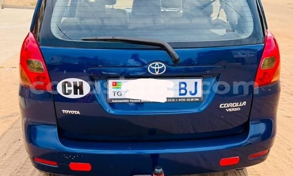 Buy Used Toyota Corolla Verso Blue Car in Lome in Togo Buy Used Toyota Corolla Verso Blue Car in Lome in Togo